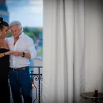 Sensual Luxury Private Jacuzzi & Sauna For Couples פוזנן