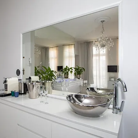 Sensual Sauna&jacuzzi Stare Apartment *