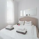 Sensual Luxury Private Jacuzzi & Sauna For Couples Apartamento
