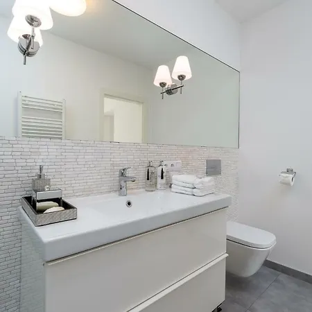 Old Town Prywatne Jacuzzi&sauna Apartament Poznań