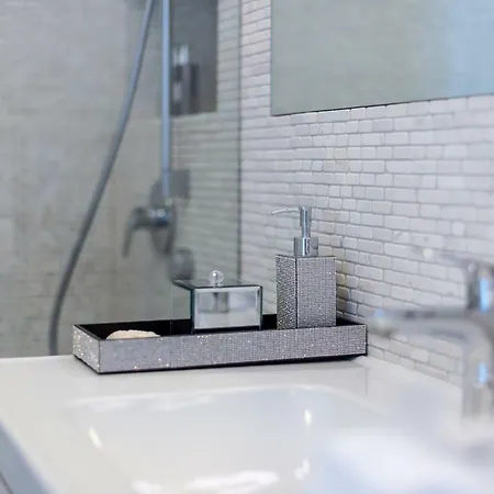 Sensual Luxury Private Jacuzzi & Sauna For Couples Apartamento