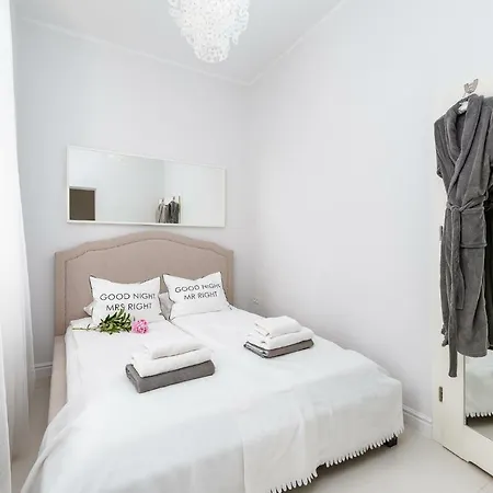 Sensual Luxury Private Jacuzzi & Sauna For Couples *