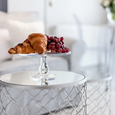 Apartmán Sensual Luxury Private Jacuzzi & Sauna For Couples