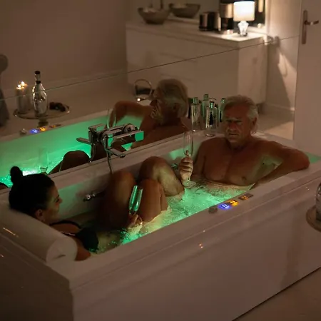 Apartament Old Town Prywatne Jacuzzi&sauna