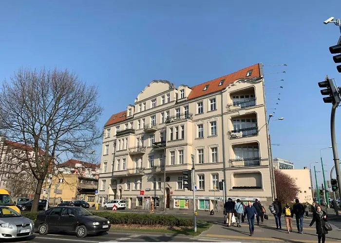 Апартаменты Sensual Luxury Private Jacuzzi & Sauna For Couples