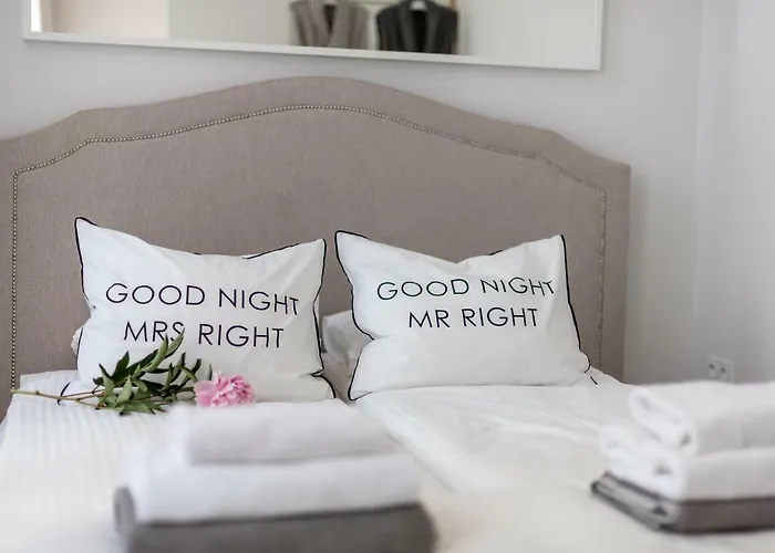 Sensual Luxury Private Jacuzzi & Sauna For Couples شقة *